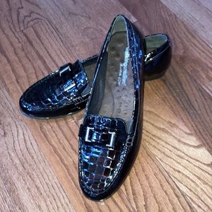 Walking cradles Croc embossed loafers